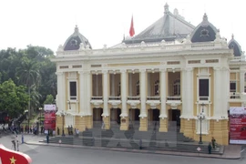 Lanzan programa de visita virtual al Gran Teatro de Ópera de Hanoi