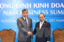 Vietnam reitera respaldo a inversiones de comunidad empresarial mundial