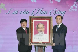Conmemoran recitado poético del Tet de Ho Chi Minh en onda radial nacional