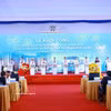 El primer ministro Le Minh Hung y su delegación inauguran la construcción de proyectos de viviendas de alquiler y cinco líneas de metro en Hanoi. (Fuente: VNA)