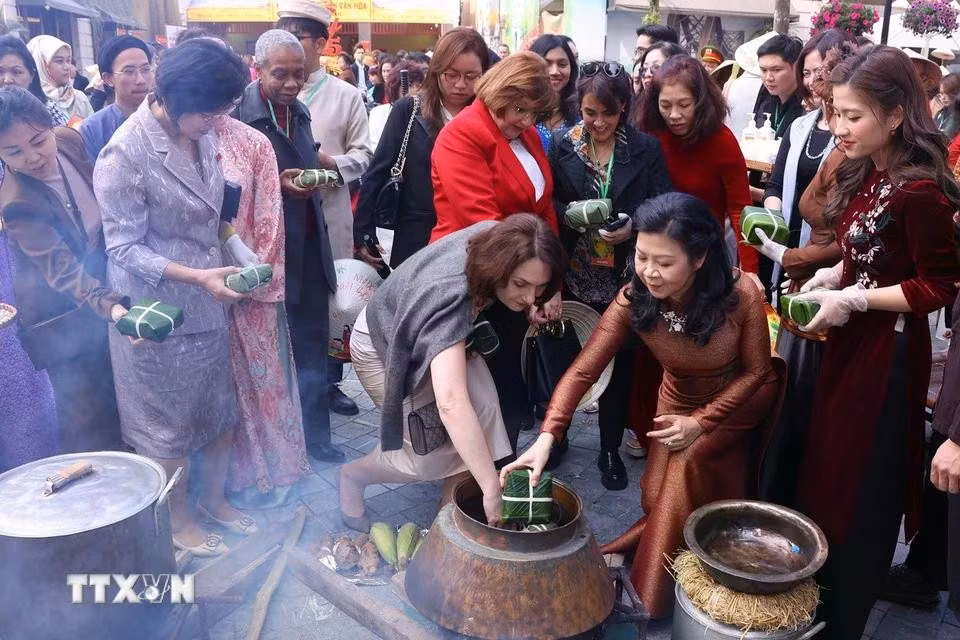 1601-phu-nhan-tong-bi-thu-5.jpg