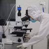 El laboratorio de tecnología de semiconductores del Centro de Investigación y Desarrollo del Parque de Alta Tecnología de Ciudad Ho Chi Minh cuenta con instalaciones modernas. (Foto: VNA)