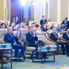 El primer ministro vietnamita, Le Minh Hung, su homólogo polaco, Donald Tusk, y delegados en el evento. (Fuente: VNA)