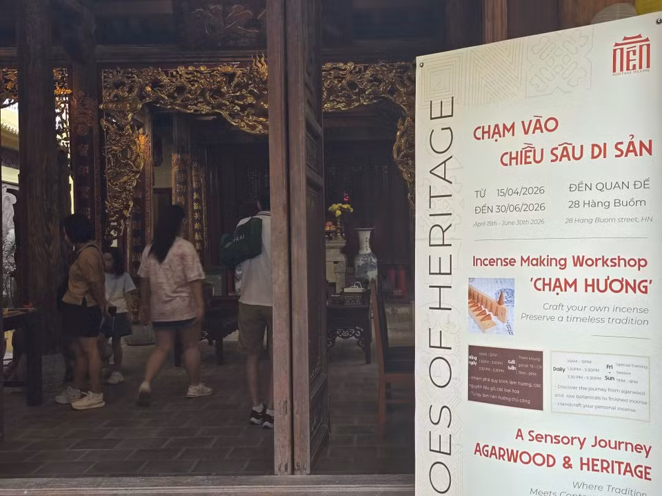 Quienes deseen conocer el arte del bordado pueden acercarse a la casa comunal Tu Thi (2 calle de Yen Thai), dedicada a Le Cong Hanh (1606-1661), considerado el fundador del bordado vietnamita. Es necesario reservar la visita previamente con los artesanos. (Foto: Minh Anh/Vietnam+)