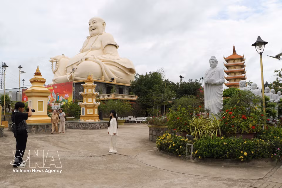 Una vista de una parte del recinto de la pagoda. Foto: Hong Thai – VNA