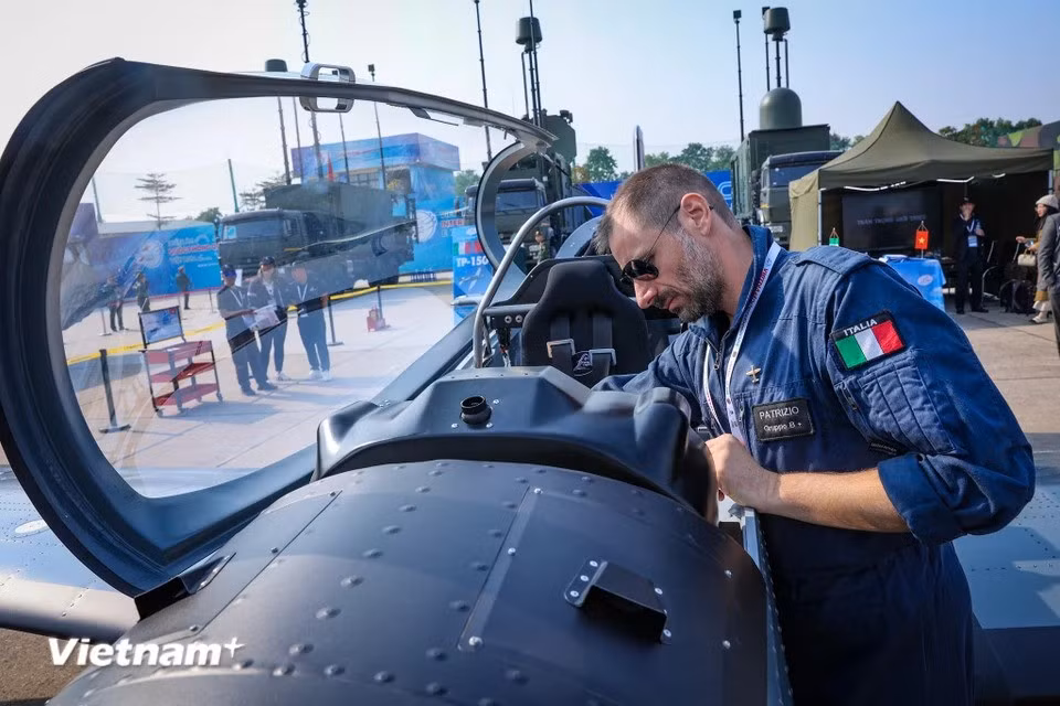 Cuando está equipado con equipos adicionales, como cámaras y radares especializados, el avión puede realizar misiones de patrulla fronteriza o de vigilancia costera. (Foto: Hoai Nam/Vietnam+)