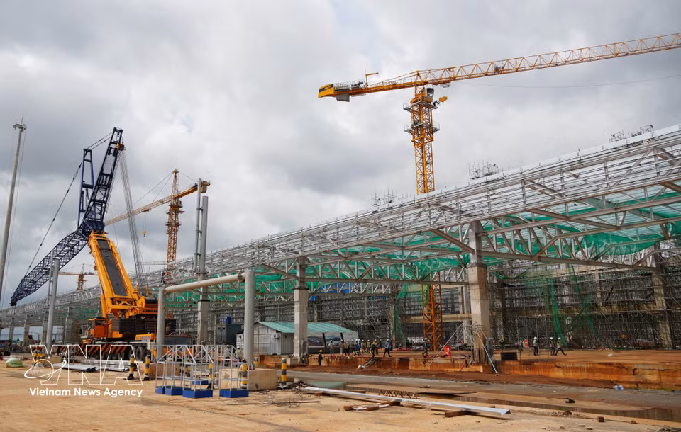 Terminal de carga número 1 en construcción en el aeropuerto de Long Thanh. Foto: Cong Phong – VNA