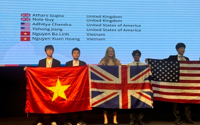 Estudiantes vietnamitas ganan medallas en la Olimpiada de Astronomía y Astrofísica. (Fuente: qdnd.vn)