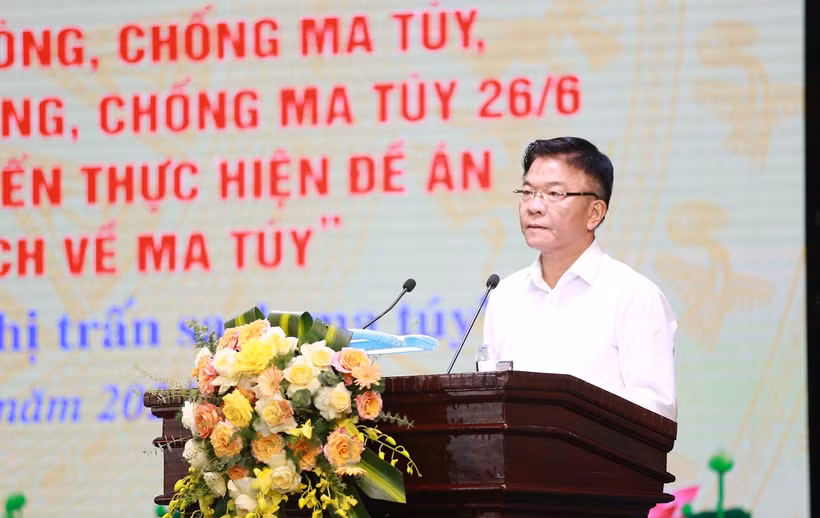 El viceprimer ministro vietnamita Le Thanh Long habla en el evento. (Fuente:VNA)