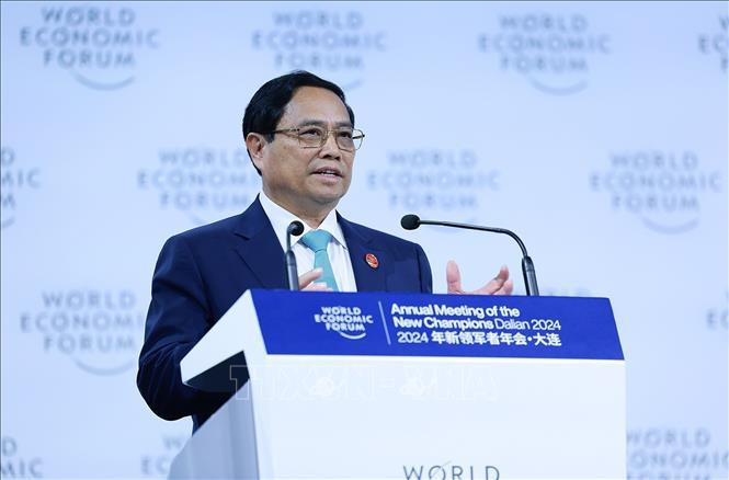 El primer ministro vietnamita, Pham Minh Chinh, habla en el evento. (Fuente:VNA)