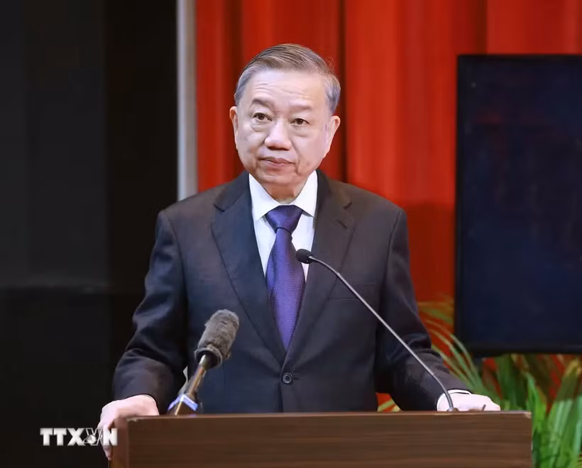 El secretario general del Partido Comunista de Vietnam, To Lam, habla en el evento. (Fuente: VNA)