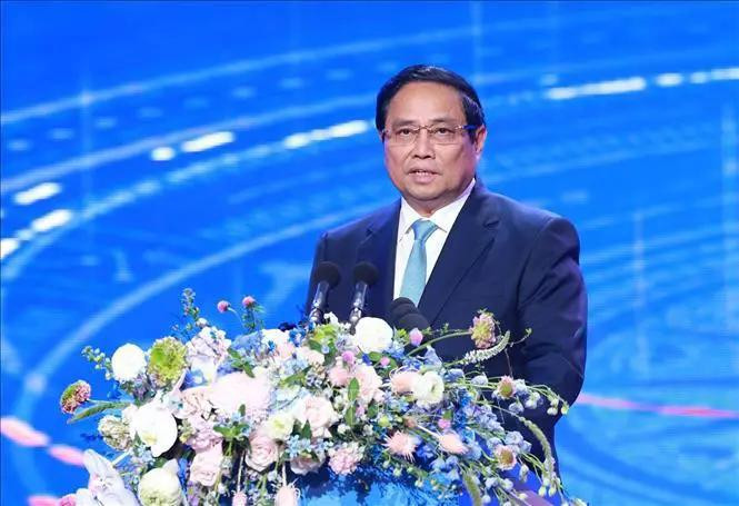 El primer ministro Pham Minh Chinh habla en el evento. (Fuente: VNA)