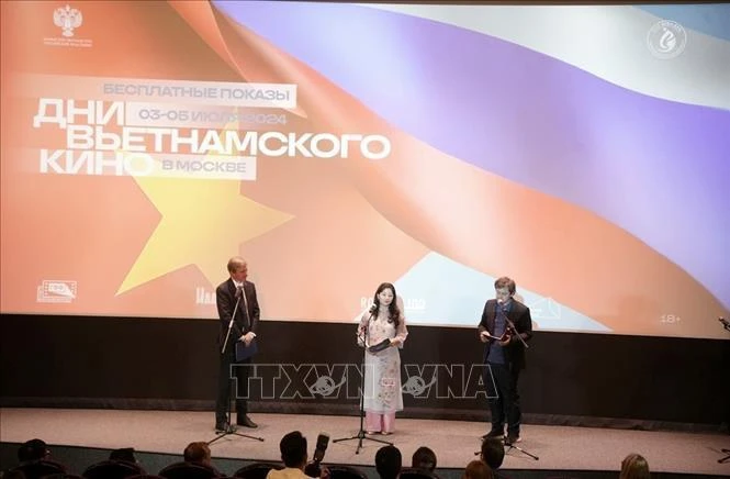 La directora general del Departamento de Cooperación Internacional del Ministerio de Cultura, Deportes y Turismo de Vietnam, Nguyen Phuong Hoa, habla en el evento. (Fuente:VNA)