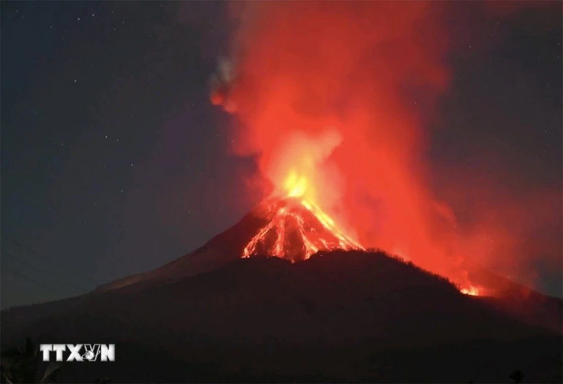 Esta erupción sigue a una reciente del 4 de noviembre, que causó 10 muertos y 63 heridos (Fuente: VNA) 