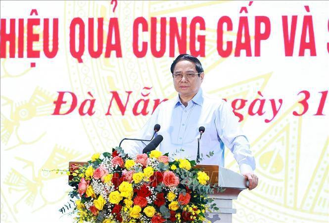 El primer ministro vietnamita, Pham Minh Chinh, habla en el evento. (Fuente:VNA)
