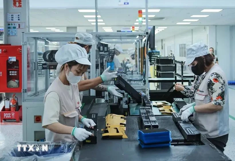 La economía de Vietnam crece casi 7% en el contexto del actual entorno económico mundial desfavorable (Fuente: VNA)