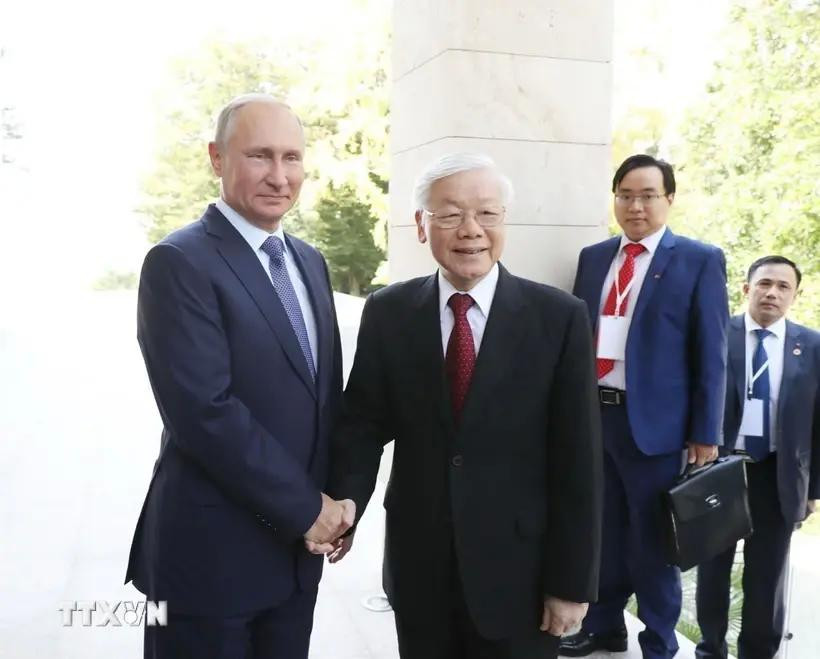El presidente ruso, Vladimir Putin, recibió al secretario general del Partido Comunista de Vietnam, Nguyen Phu Trong, quien realizó en una visita oficial a la Federación de Rusia (6 de septiembre de 2018). (Fuente:VNA)