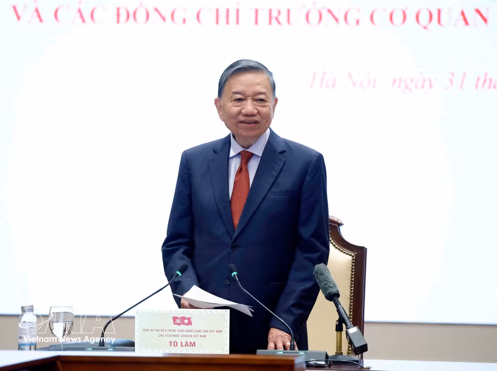vnanet-vnneta-potal-tong-bi-thu-chu-tich-nuoc-to-lam-chu-tri-buoi-lam-viec-voi-tap-the-ban-thuong-vu-dang-uy-bo-ngoai-giao-va-cac-dong-chi-truong-doan-co-quan-d-8926082.jpg