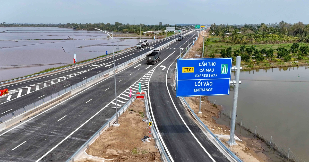 Entrada a la autopista Can Tho - Ca Mau en el intercambiador IC5, comuna de Vi Thuy, ciudad de Can Tho. (Foto: VNA)