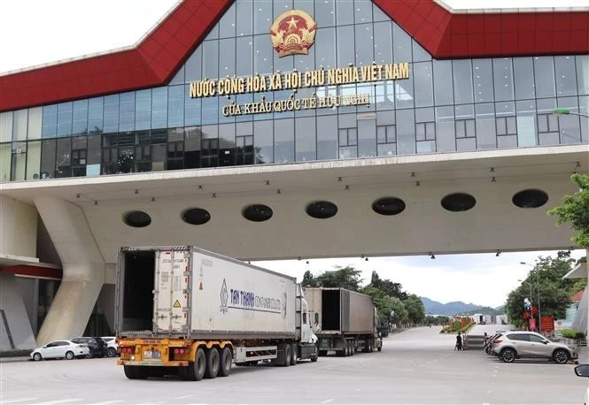 En la puerta fronteriza de Huu Nghi, provincia de Lang Son (Foto: VNA)