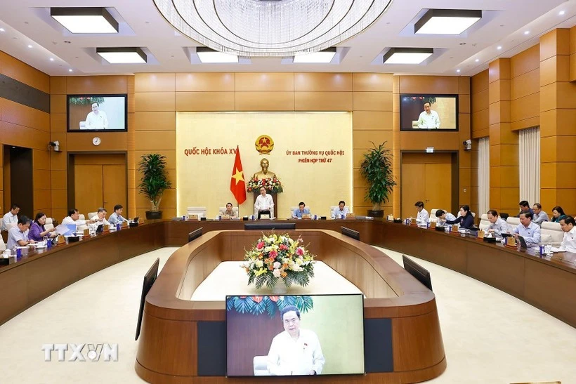 En la 47ª reunión del Comité Permanente de la Asamblea Nacional de Vietnam. (Foto: VNA)