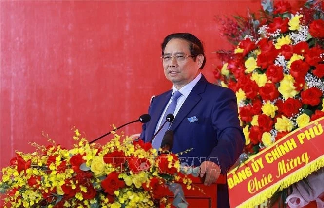 El primer ministro de Vietnam, Pham Minh Chinh, pronuncia un discurso en el evento. (Foto: VNA)