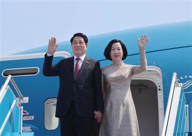 Presidente de Vietnam parte de Hanói para visitas de Estado a Egipto y Angola