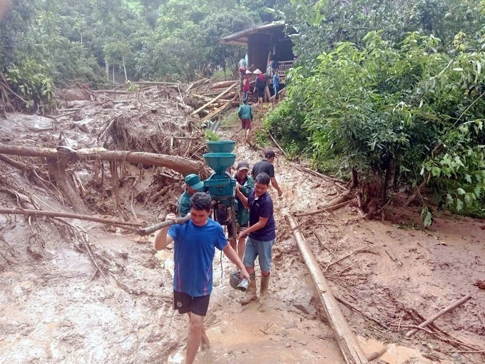 Inundaciones repentinas y deslizamientos de tierra azotan la provincia de Dien Bien. (Foto: VNA)