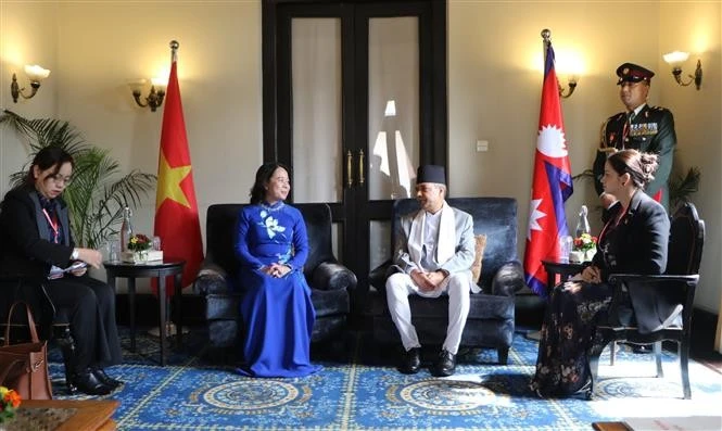La subjefa de Estado de Vietnam, Vo Thi Anh Xuan, se reúne con el vicepresidente de Nepal, Ram Sahaya Prasad Yadav (Foto: VNA)