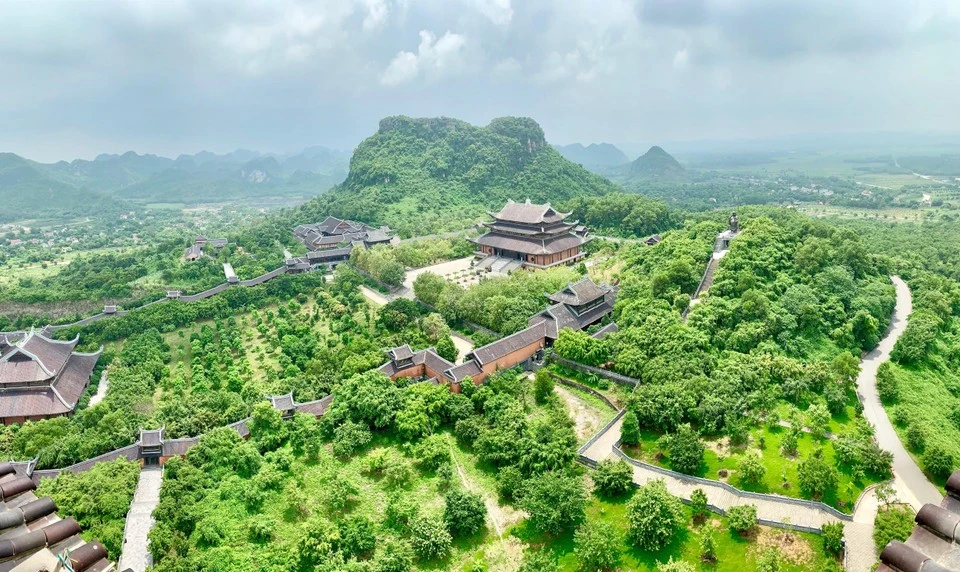 La pagoda Bai Dinh, en la provincia de Ninh Binh, es conocida como la más grande y la que posee más récords en Vietnam en la actualidad. (Foto: VNA) 
