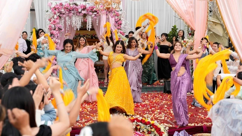 Actores indios durante una escena de rodaje en Vietnam. (Foto: Nhan Dan)