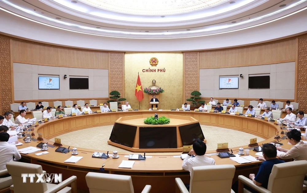 En la primera sesión temática del Gobierno sobre elaboración legislativa correspondiente a septiembre de 2025. (Foto: VNA)