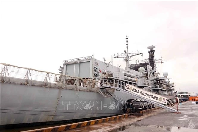 La fragata HMS Richmond arriba al Puerto Internacional de Nha Rong - Khanh Hoi (Fuente: VNA) 