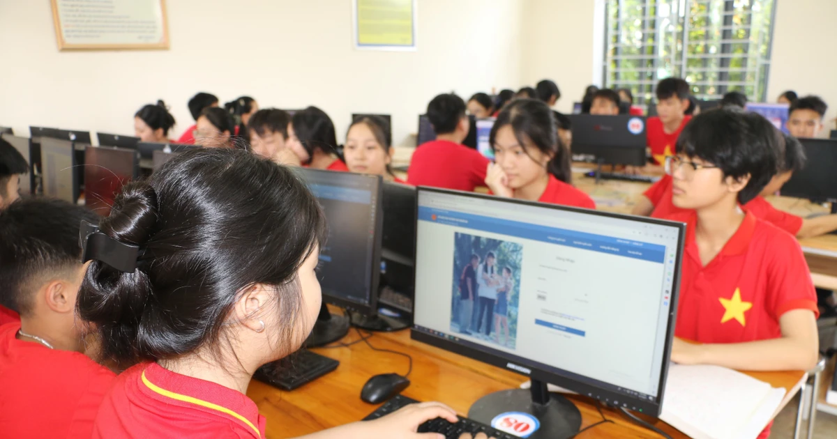 Invertir en instalaciones, capacitar al personal y construir escuelas de estándar nacional son soluciones para mejorar la calidad de la enseñanza en la provincia de Nghe An. (Foto ilustrativa: VNA) 