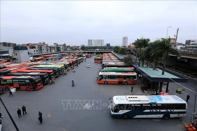 Se añadirán hasta 1.000 autobuses para satisfacer mejor la demanda de transporte público durante el feriado del Día Nacional. (Foto ilustrativa: VNA)