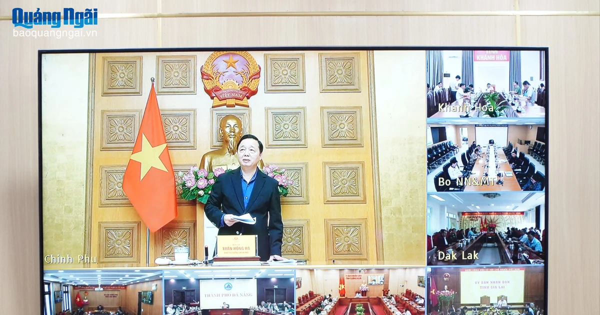 El viceprimer ministro Tran Hong Ha interviene en la reunión. (Fuente: VNA) 