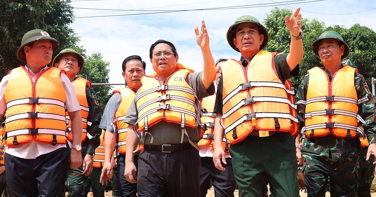 El primer ministro Pham Minh Chinh lidera las labores de rescate y recuperación en Thai Nguyen. (Foto: VNA)