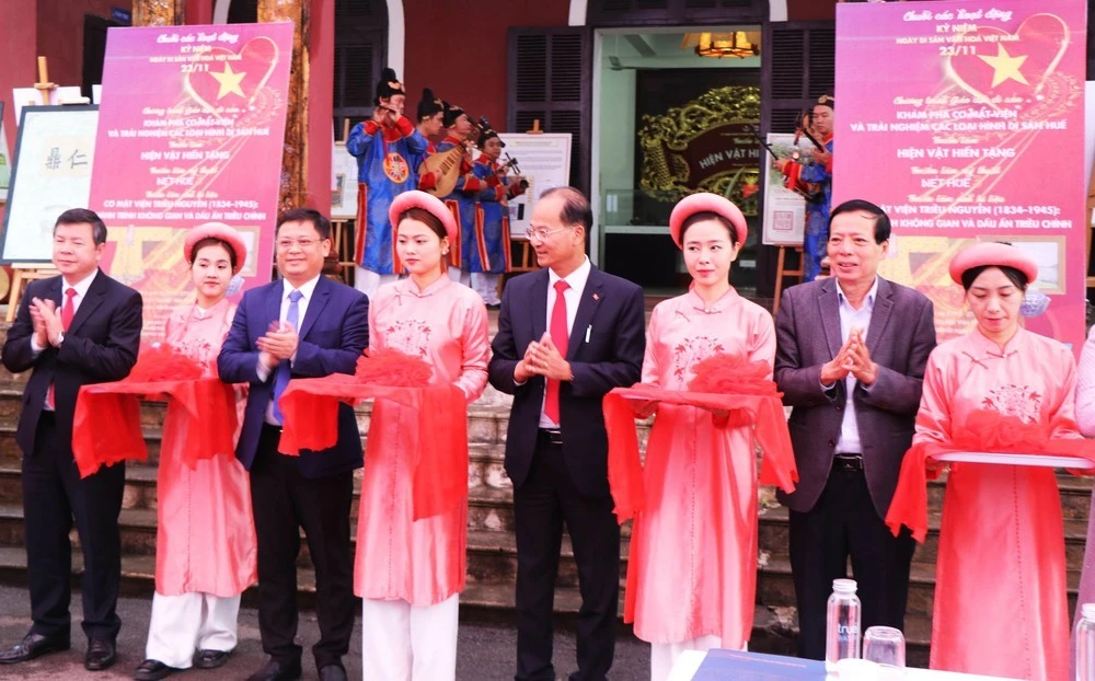 Delegados en la inauguración. (Foto: VNA)