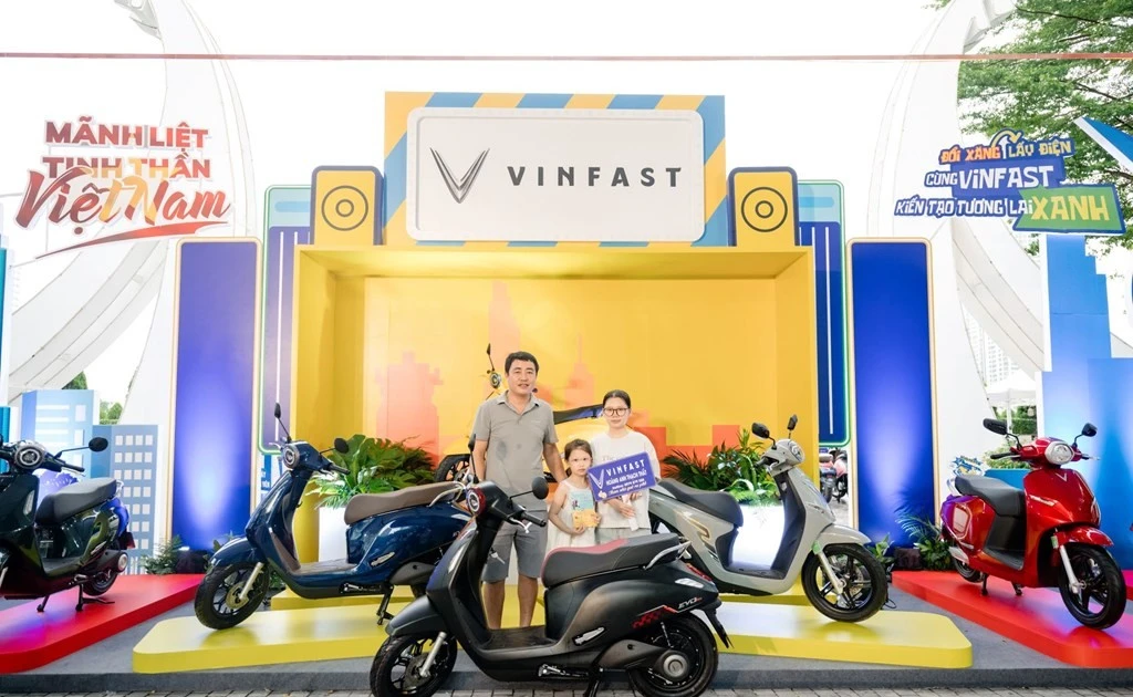 Hanói implementará una política para apoyar el intercambio de aproximadamente 450 mil motocicletas que utilizan gasolina en la zona de la circunvalación 1 (Fuente: VNA)