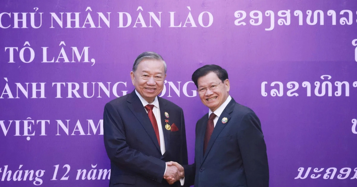 El secretario general del Partido Comunista de Vietnam (PCV), To Lam, y el secretario general del Partido Popular Revolucionario (PPRL) y presidente de Laos, Thongloun Sisoulith. (Fuente: VNA)