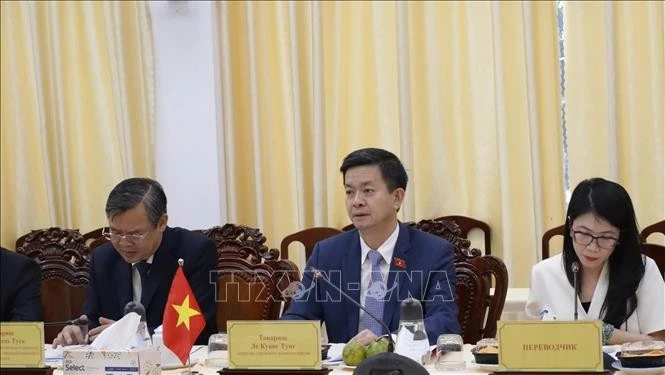 El secretario del Comité del Partido Comunista de Vietnam de la provincia survietnamita de Can Tho, Le Quang Tung, habla en el evento. (Fuente: VNA)