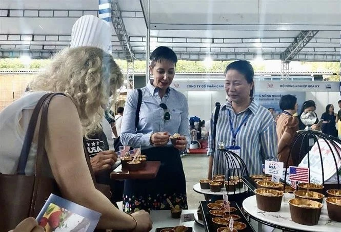 Visitantes en el evento. (Foto: VNA)