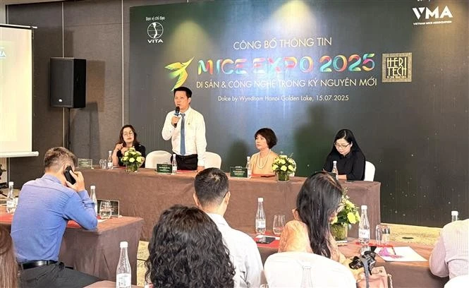Nguyen Duc Anh, presidente de la filial del turismo MICE, habla en el evento. (Fuente: VNA) 