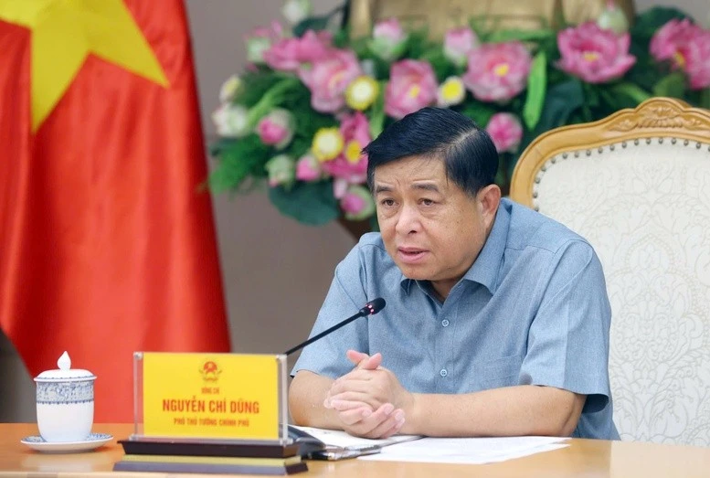 El viceprimer ministro de Vietnam Nguyen Chi Dung interviene en la reunión. (Foto: VGP)