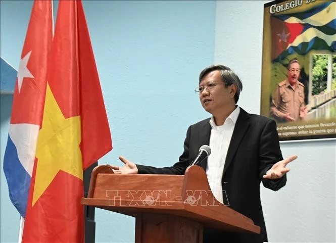 El embajador de Vietnam en Cuba, Le Quang Long, en el seminario. (Foto: VNA)