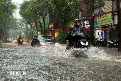 Persisten riesgos de inundaciones repentinas en el Norte y el Centro de Vietnam. (Foto: VNA)