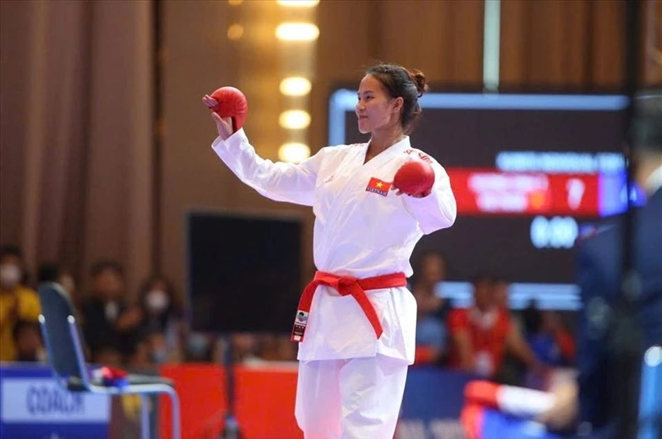 Dinh Thi Huong defendió con éxito su título en los -68 kg femeninos al vencer a una rival indonesia por 8-5. (Foto: tdtt.gov.vn)