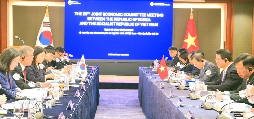 Vietnam y Corea del Sur celebran la 20ª sesión del Comité Intergubernamental para la cooperación económica y científico-técnica. (Foto: VNA)