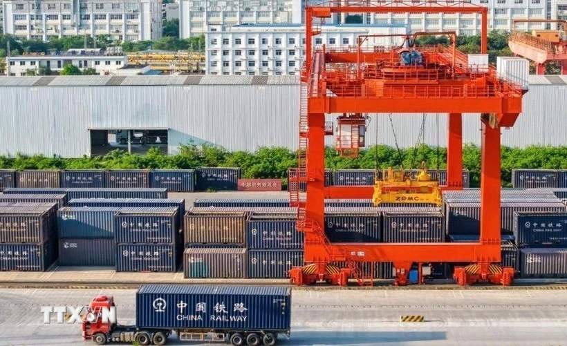 Las mercancías en el Puerto Ferroviario Internacional de Nanning, Guangxi, antes de ser trasladadas a Vietnam en el tren intermodal Vietnam-China. (Foto: VNA)