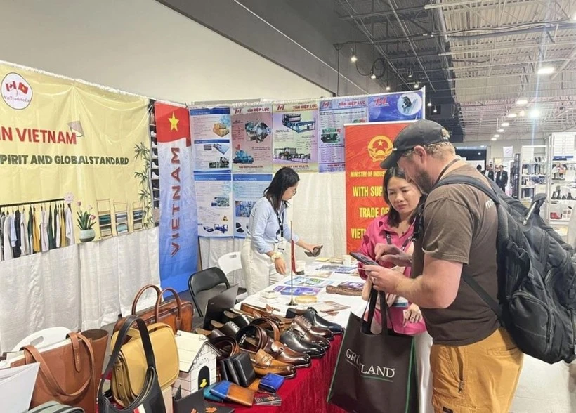 Un stand de Vietnam en la feria. (Foto: VNA)